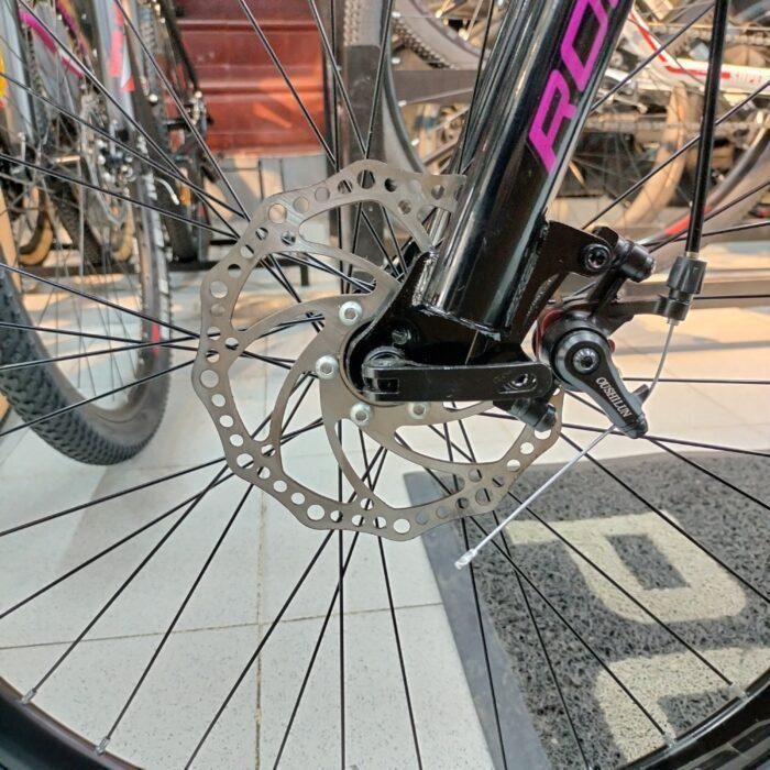 Bicicleta Roca Makalu Steel blanco rin 26