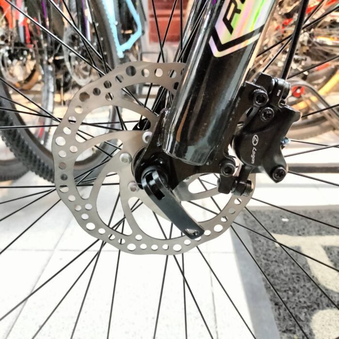 Bicicleta Roca Prado 160 gris freno hidráulico rin 29