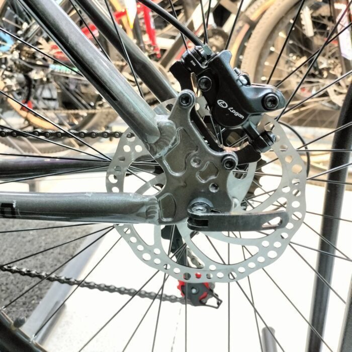 Bicicleta Roca Prado 160 gris freno hidráulico rin 29