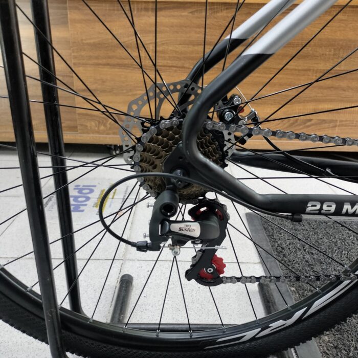 Bicicleta Roca Makalu SX 2025 Rin 29 Negro plata