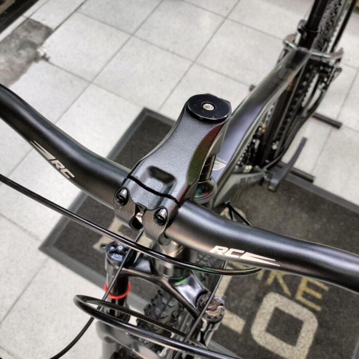 Bicicleta Roca Prado 140 2026 Rin 29 Negro dorado - Imagen 4