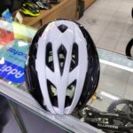 CASCO MTB/RUTA M3 GW NEGRO BRILLANTE BLANCO PERLADO - Imagen 6
