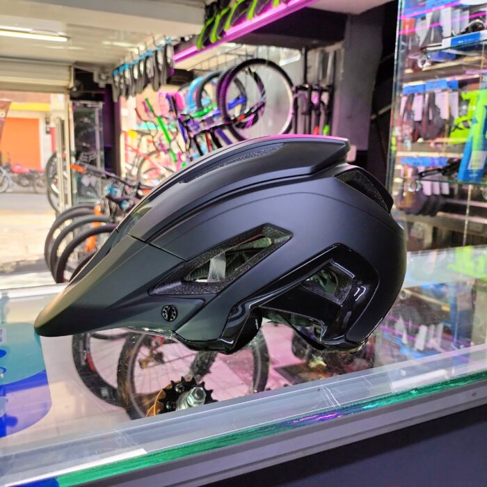 CASCO MTB MAINFRAME NEGRO - Imagen 3