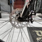 Bicicleta Roca Prado 140 2026 Rin 29 Negro rojo - Imagen 5