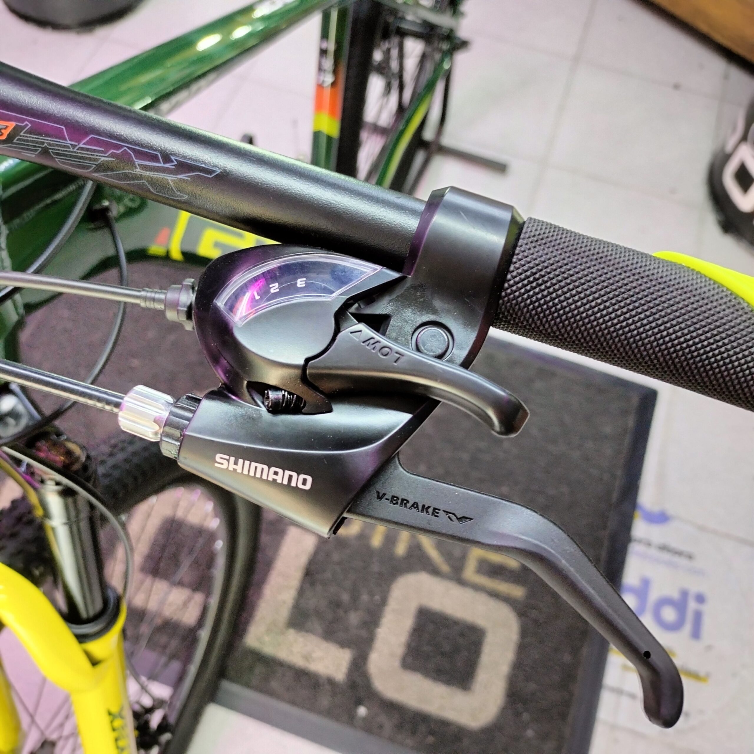 2025/09/1000624198-scaled.jpg BICICLETA MTB 29 3X7V LYNX ALUMINIO GW VERDE PINO - Imagen 3