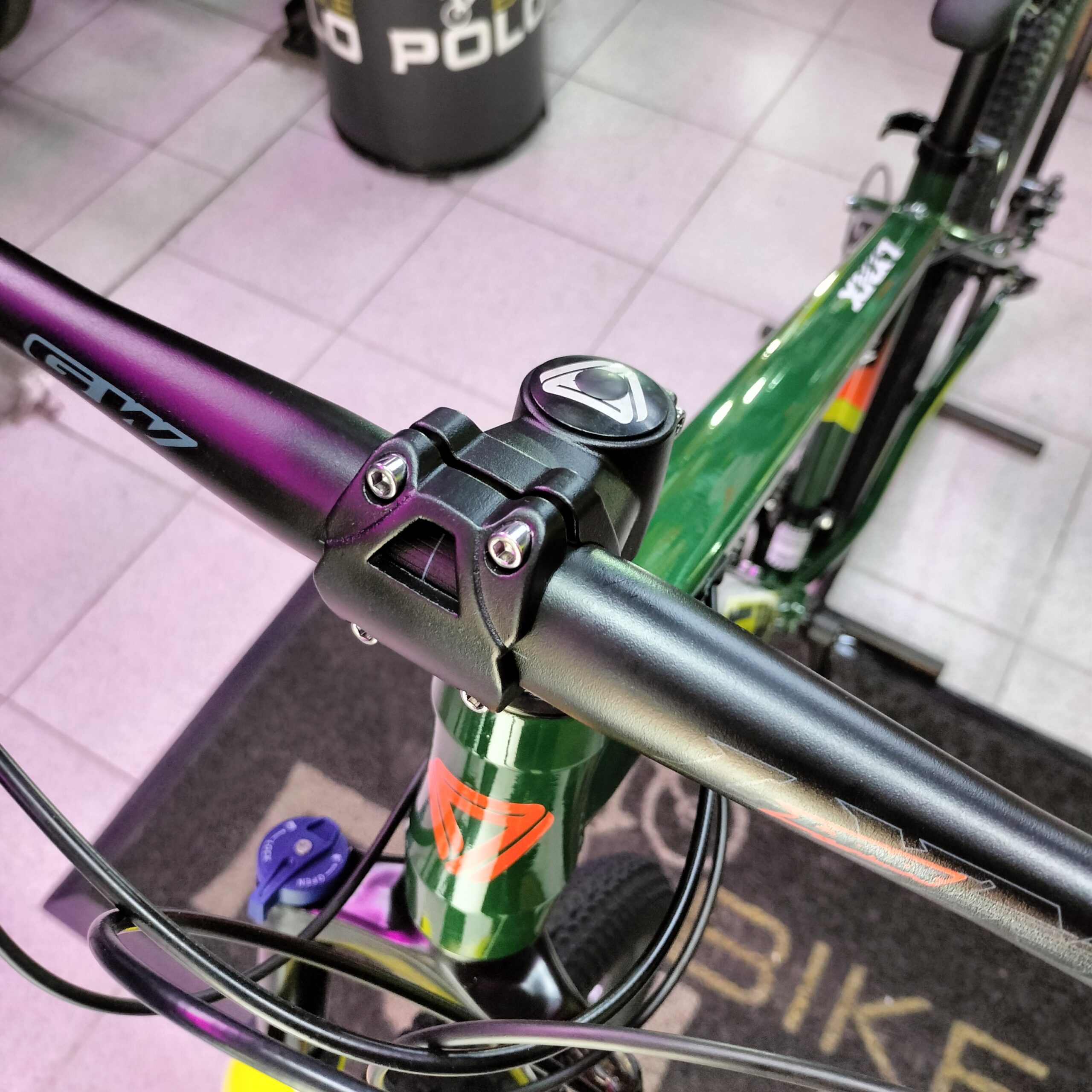 2025/09/1000624199-scaled.jpg BICICLETA MTB 29 3X7V LYNX ALUMINIO GW VERDE PINO - Imagen 4