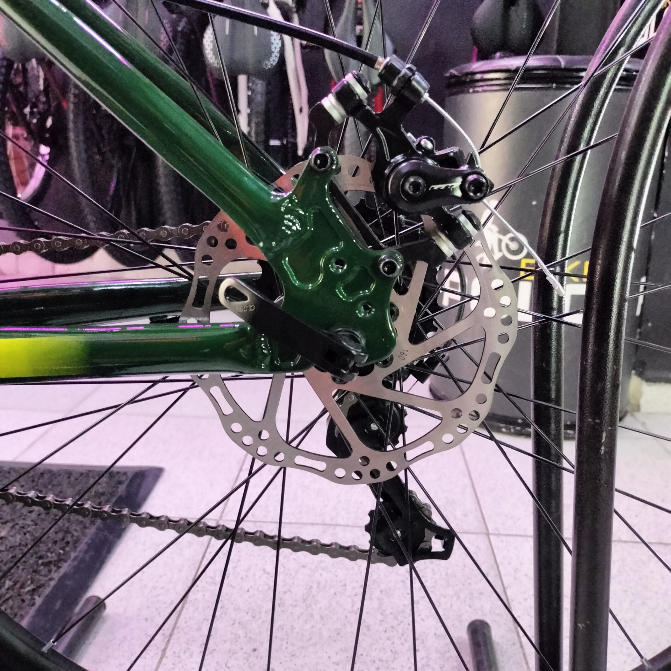 2025/09/1000624206-scaled.jpg BICICLETA MTB 29 3X7V LYNX ALUMINIO GW VERDE PINO - Imagen 8