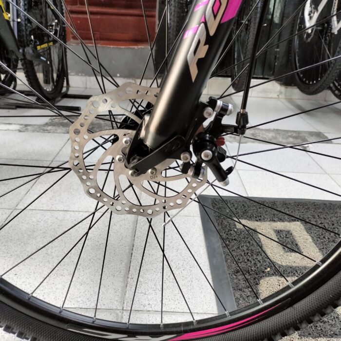 Bicicleta Roca Prado 140 2026 Rin 29 Negro fucsia - Imagen 5