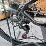 Bicicleta Roca Prado 140 2026 Rin 29 Negro fucsia - Imagen 9